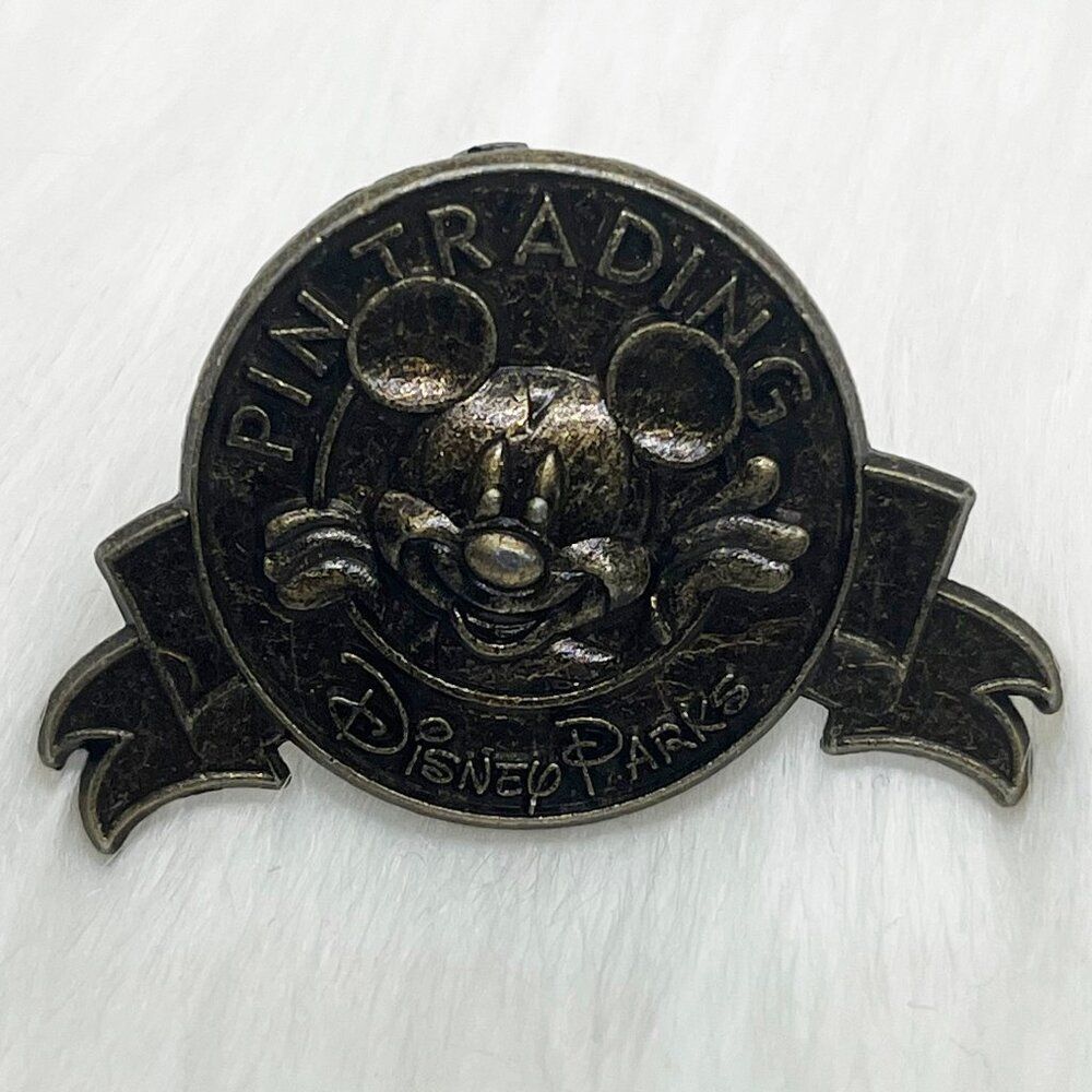 🔮 5/$25 Disney‎ Parks Mickey Mouse Pin Trading Pin